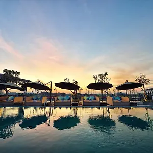Hotell De Vins Sky